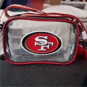 NWT SF 49ers CROSSBODY CLEAR BAG!

Patch Does Have Some Lifting!